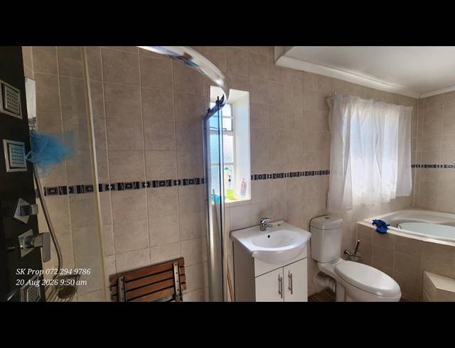 3 BEDROOM HOUSE FOR SALE IN NAPIERVILLE